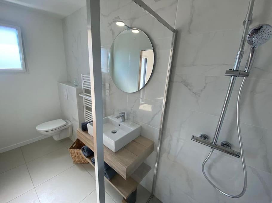 Villa Neuve Pour 6 Personnes Avec Spa การองเทค ภายนอก รูปภาพ