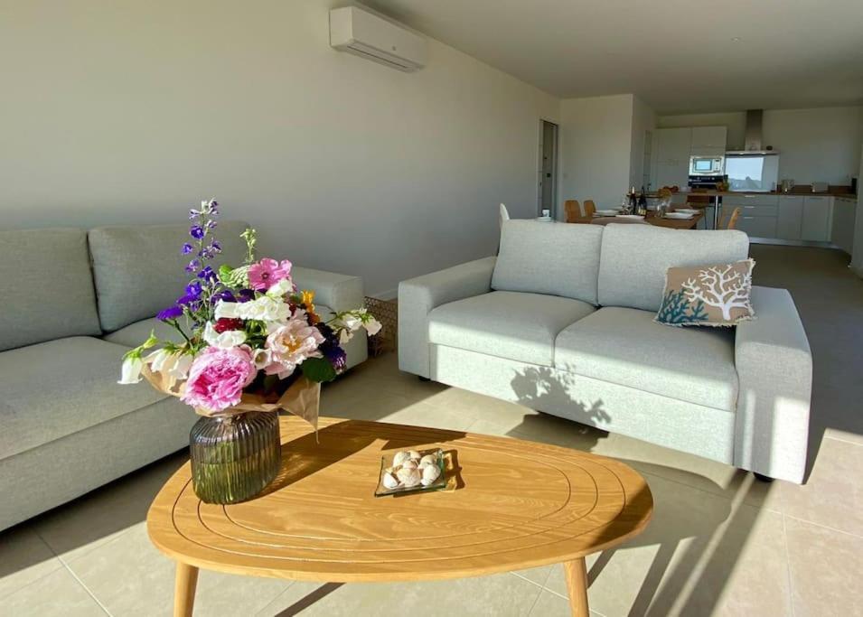 Villa Neuve Pour 6 Personnes Avec Spa การองเทค ภายนอก รูปภาพ
