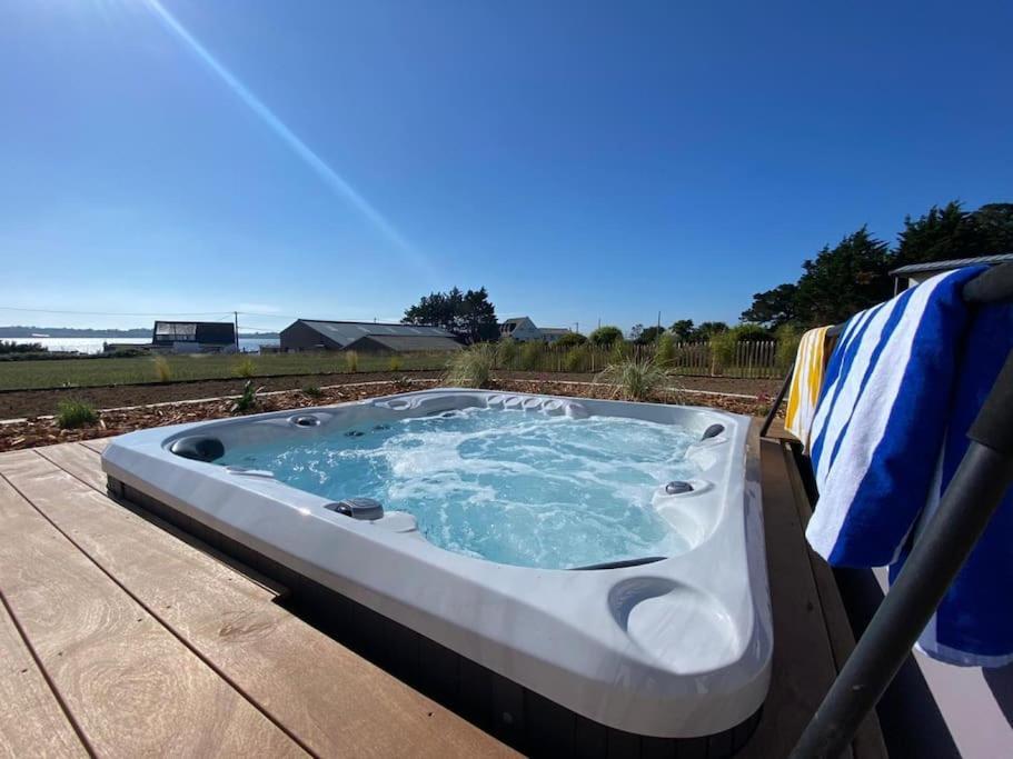 Villa Neuve Pour 6 Personnes Avec Spa การองเทค ภายนอก รูปภาพ